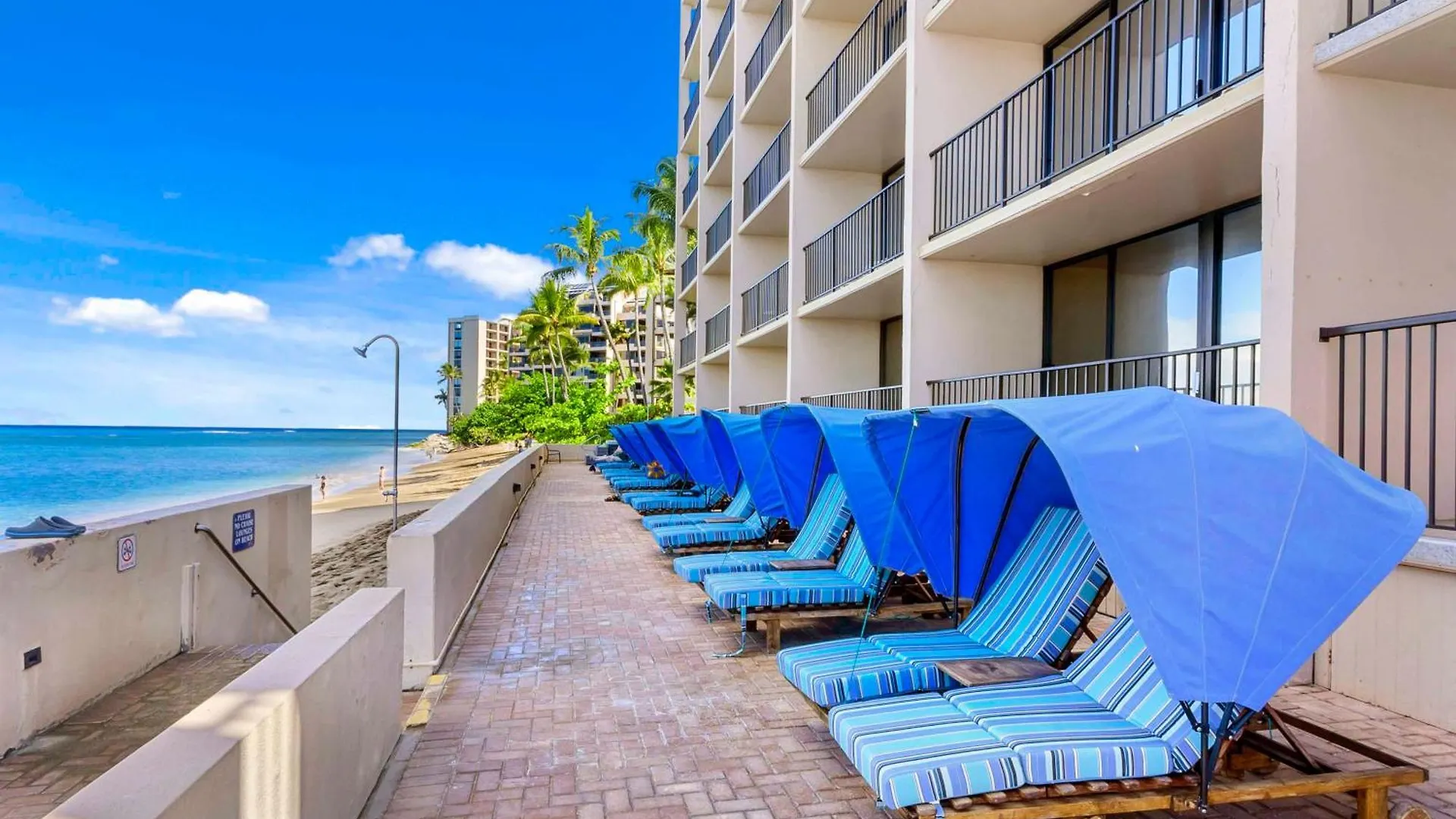 Kahana Beach Vacation Club Lahaina 3*,  United States